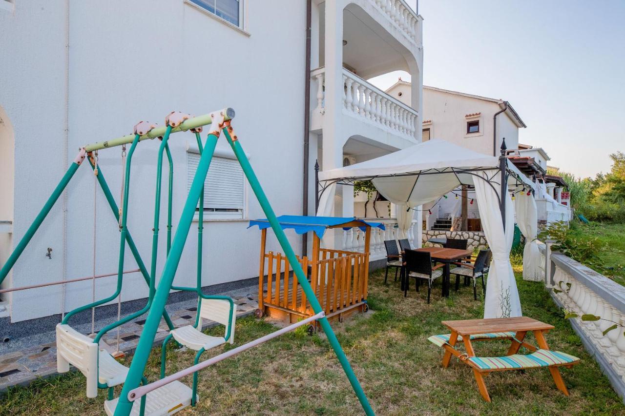 Spomenka Zvonko Apartment *