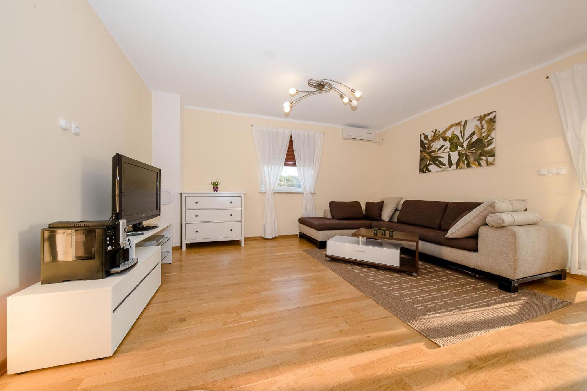 Spomenka Zvonko Apartment